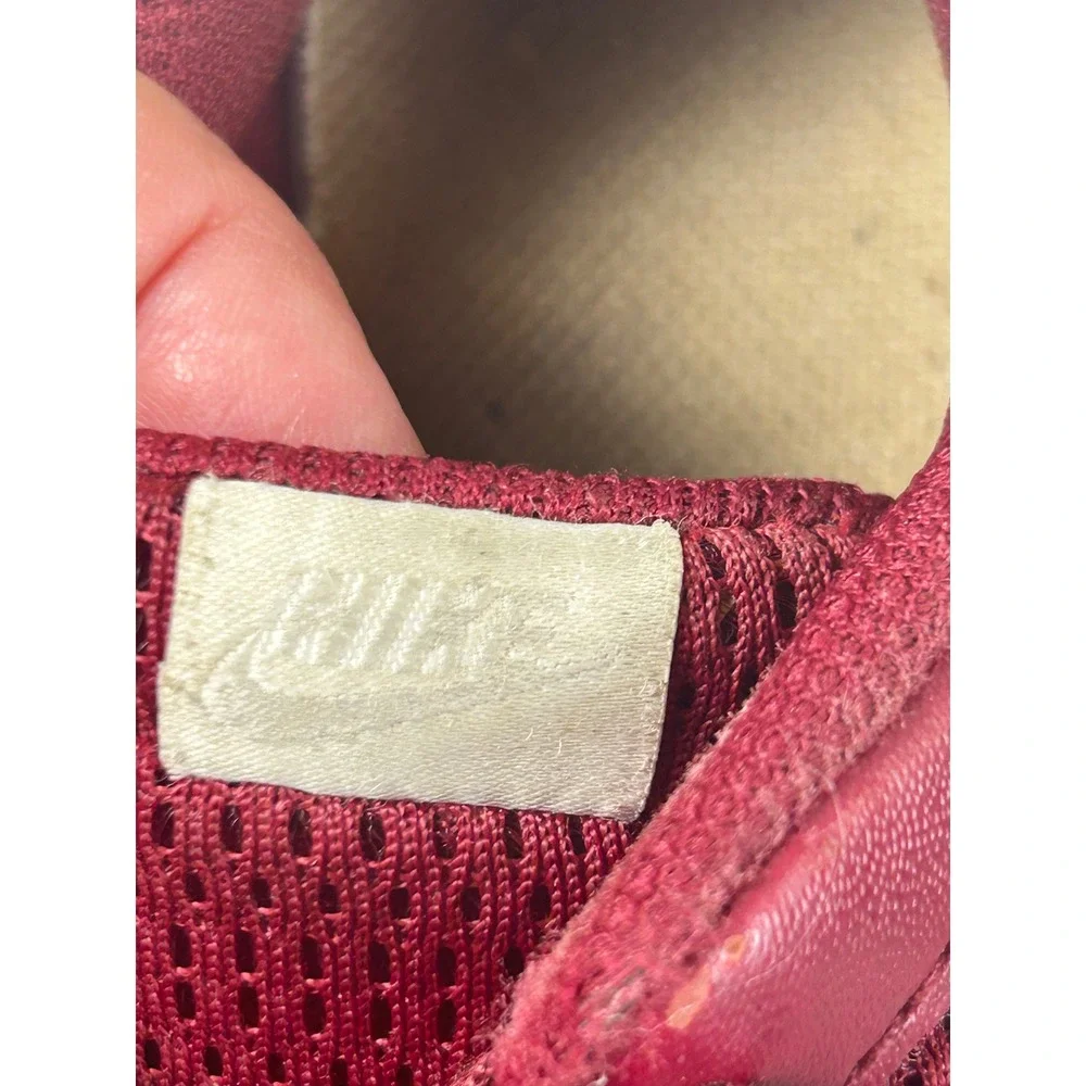 Nike Tanjun Sneakers Kids Size 1Y Burgundy Maroon 818382-601 Athleisure